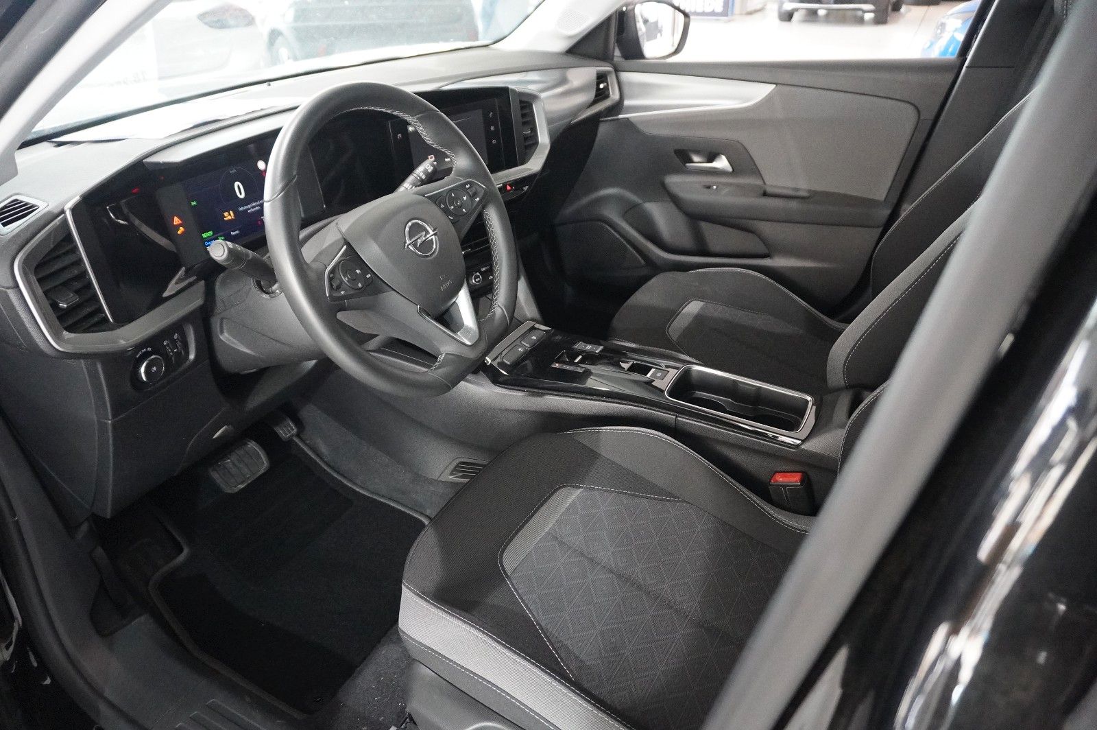 Fahrzeugabbildung Opel Mokka-e EDITION 1-PHASIG LED/SPORT/KAMERA/DAB+