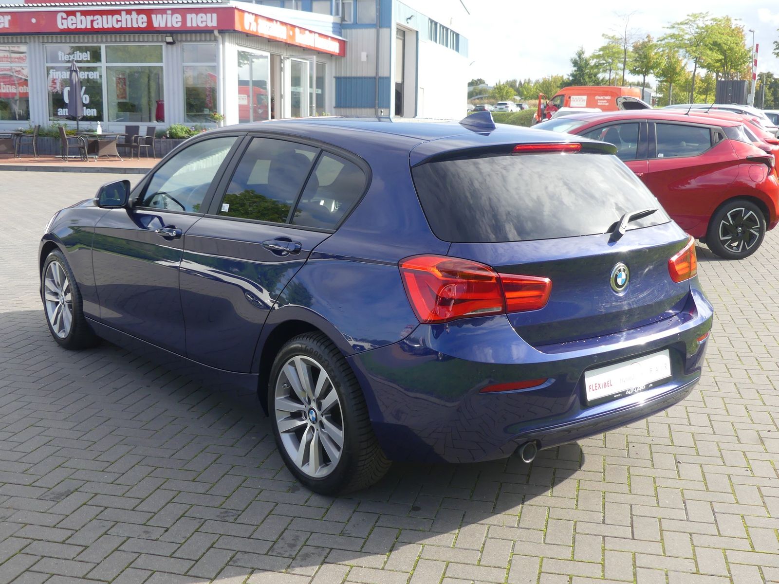 BMW 118i Sport Line LED Allwetter Sitzheizung Tempom imagem 3