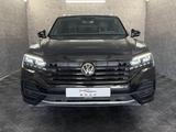 Volkswagen Touareg 3.0 TDI 4M R-Line ACC*Matrix*Pano*AHK* - Volkswagen Touareg mit Panoramadach