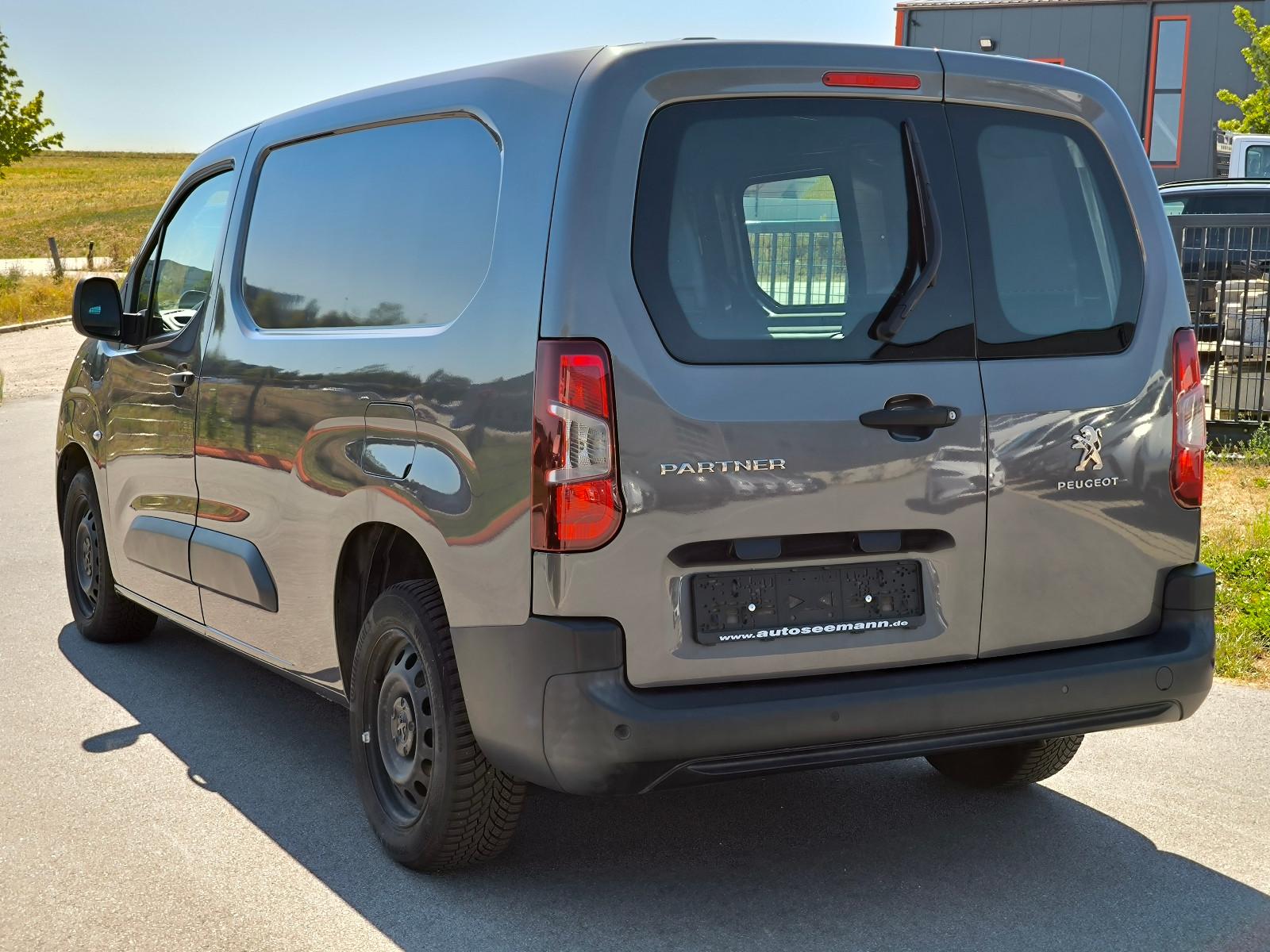 Peugeot Partner Premium L2 1.5 HDI*Navi*SHZG*PDC*Tempo