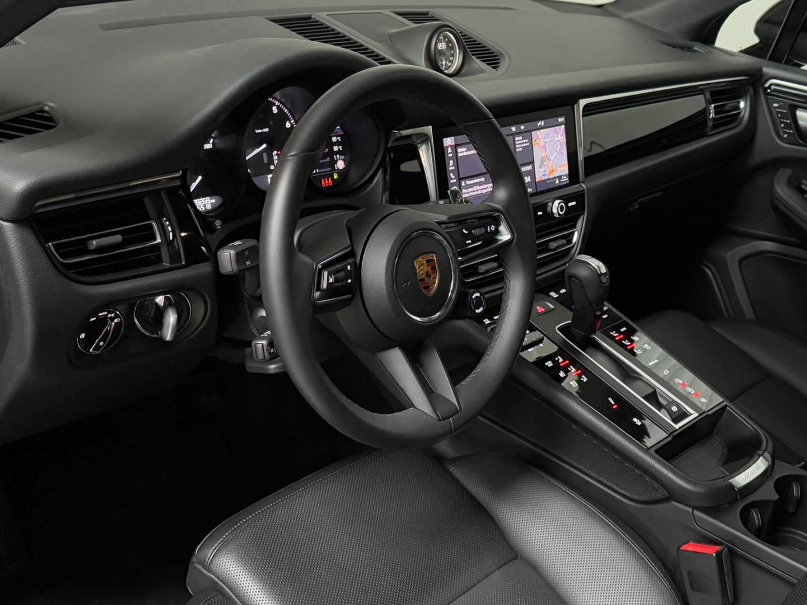 Fahrzeugabbildung Porsche Macan S/ACC/Entry&Drive/Sport Chrono/R.Kamera