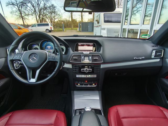 Mercedes-Benz E 250 *Leder*LED*SHZ*Allwetter*wenig KM*