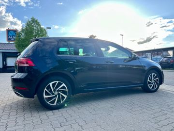 Volkswagen Golf - 7