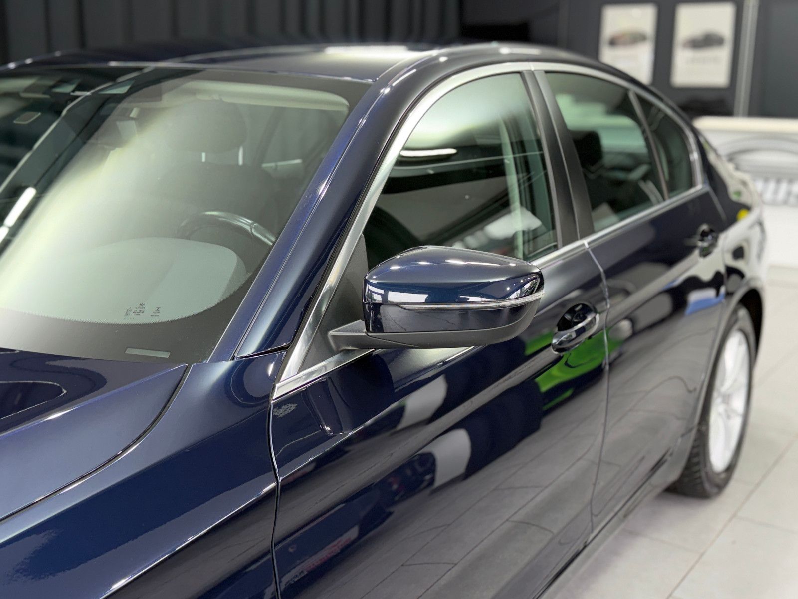 Fahrzeugabbildung BMW 530I Limousine|Driving Assistant|NAVI|PDC