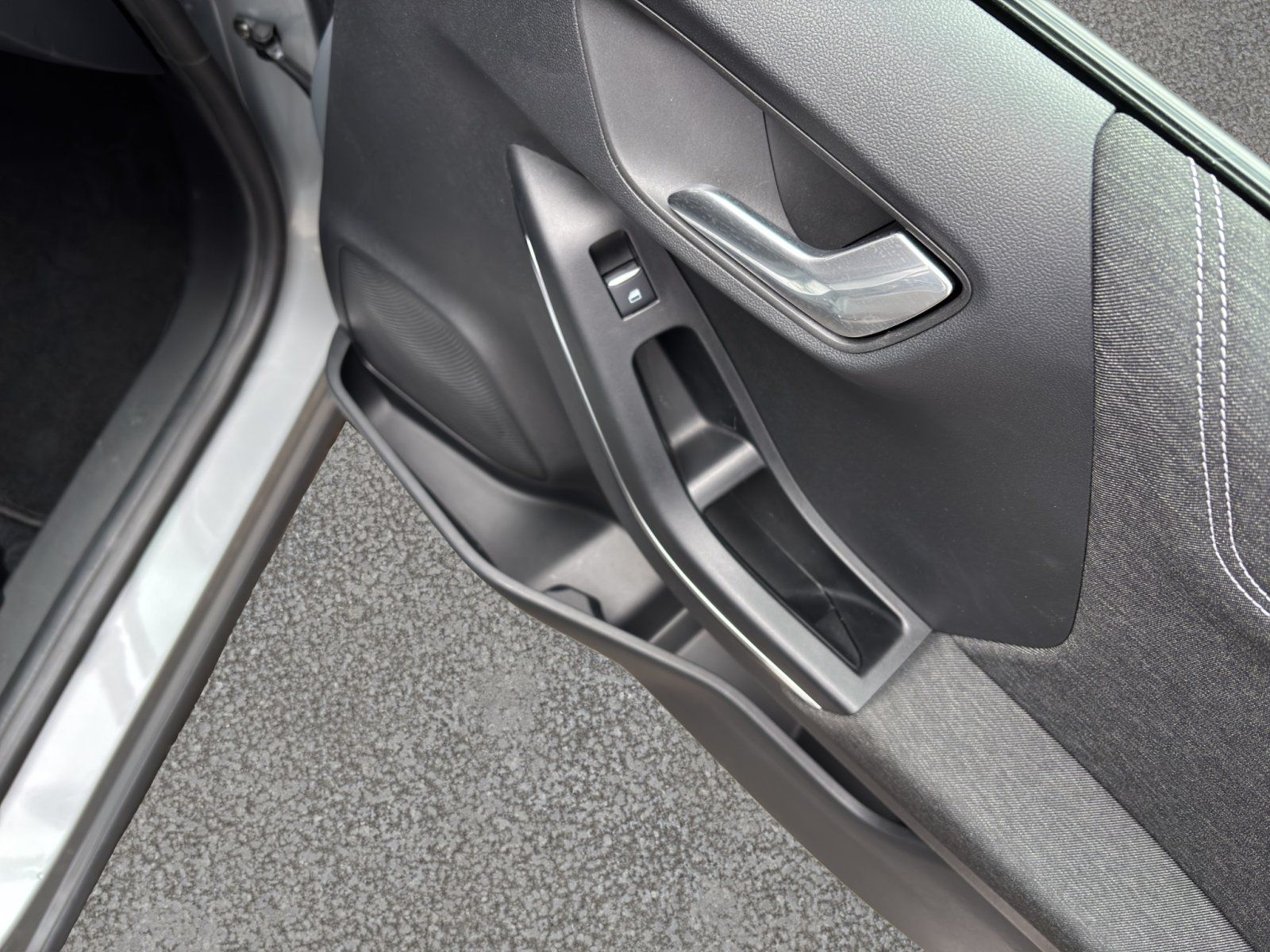 Fahrzeugabbildung Ford Puma    1.0l Titanium Design #RFK #WinterpaketPa