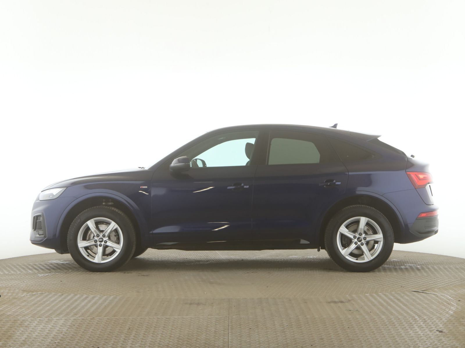 Audi Q5 Sportback 40 TFSI quattro S line Pano+AHK+RFK imagem 3