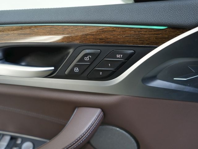 X3 M40i xDRIVE AT+AHK+NAVI+LED-SCHEINWERFER+SITZ
