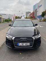 Audi Q3 2.0 TDI S tronic quattro - - Audi Q3 mit Diesel-Antrieb: Limousine
