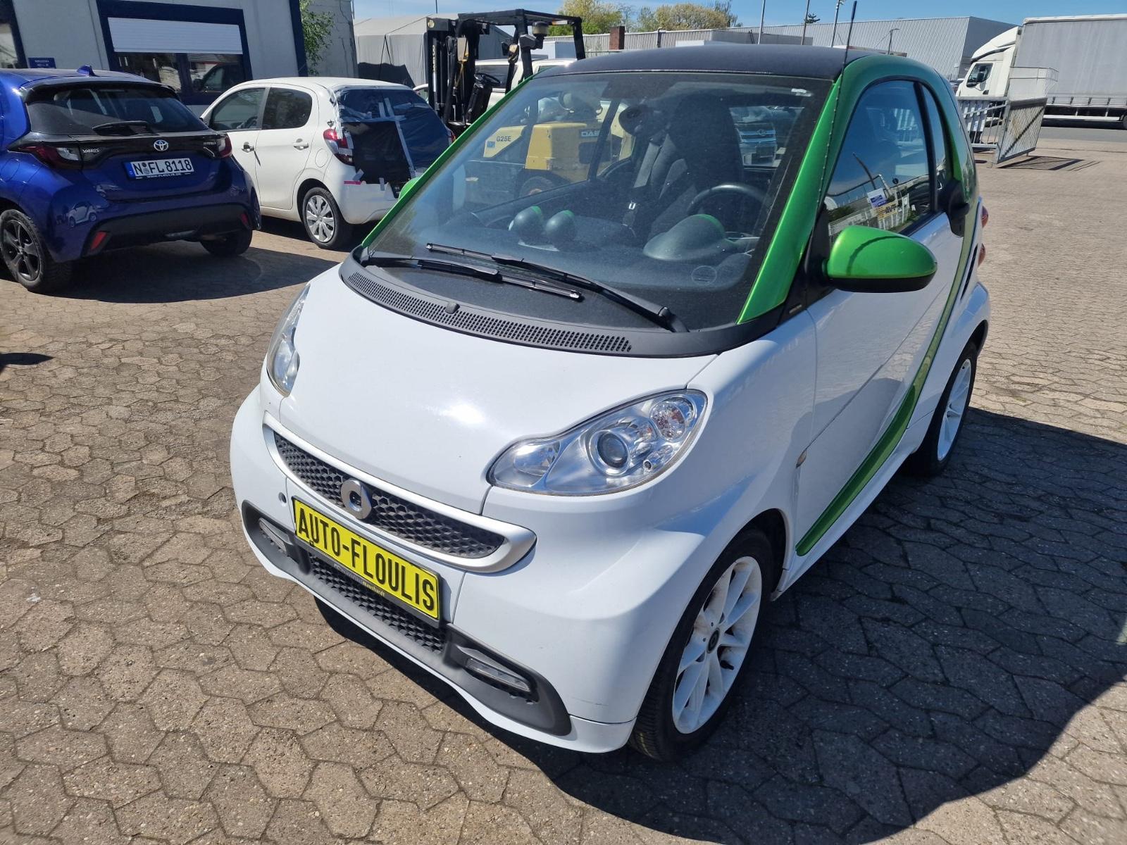 Smart ForTwo coupé 35kW el. drive Passion,F1-SMG,Navi