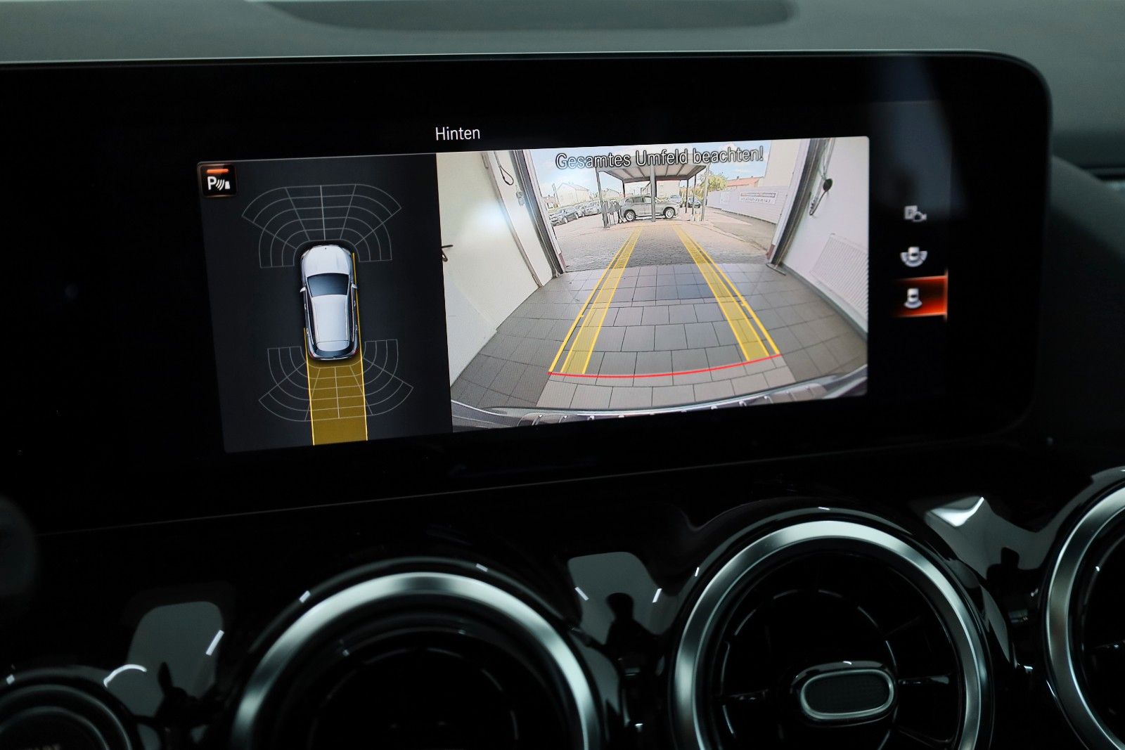 Fahrzeugabbildung Mercedes-Benz GLA 250 e Progressive,Navi,LED,SH,Kamera,Panoram