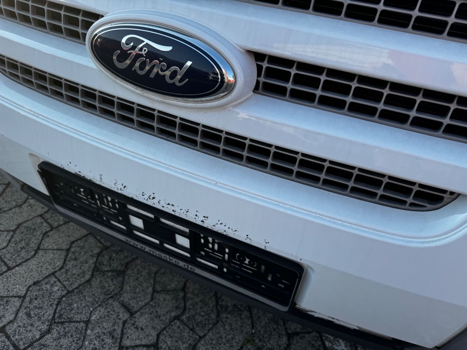 Fahrzeugabbildung Ford Transit Pritsche FT 300 M Doppelkabine Trend