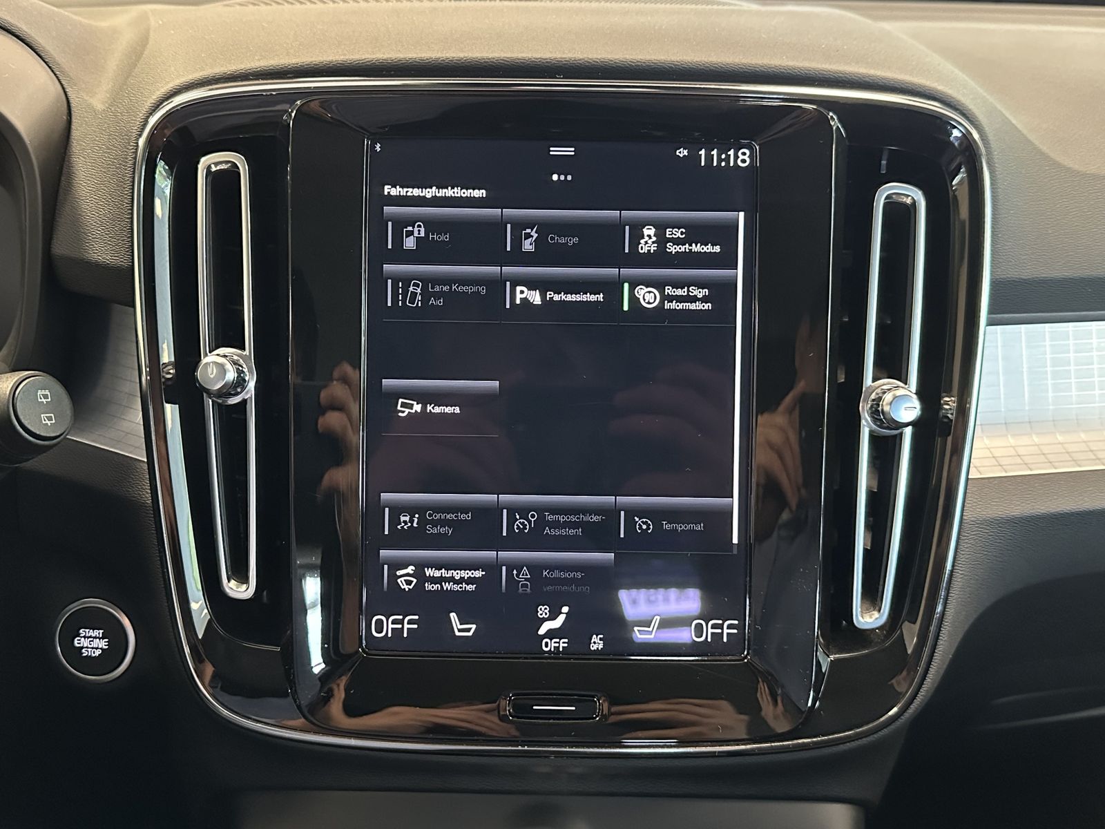 Volvo XC40 Inscription Plug-In ACC AHK Harman K CAM foto 19