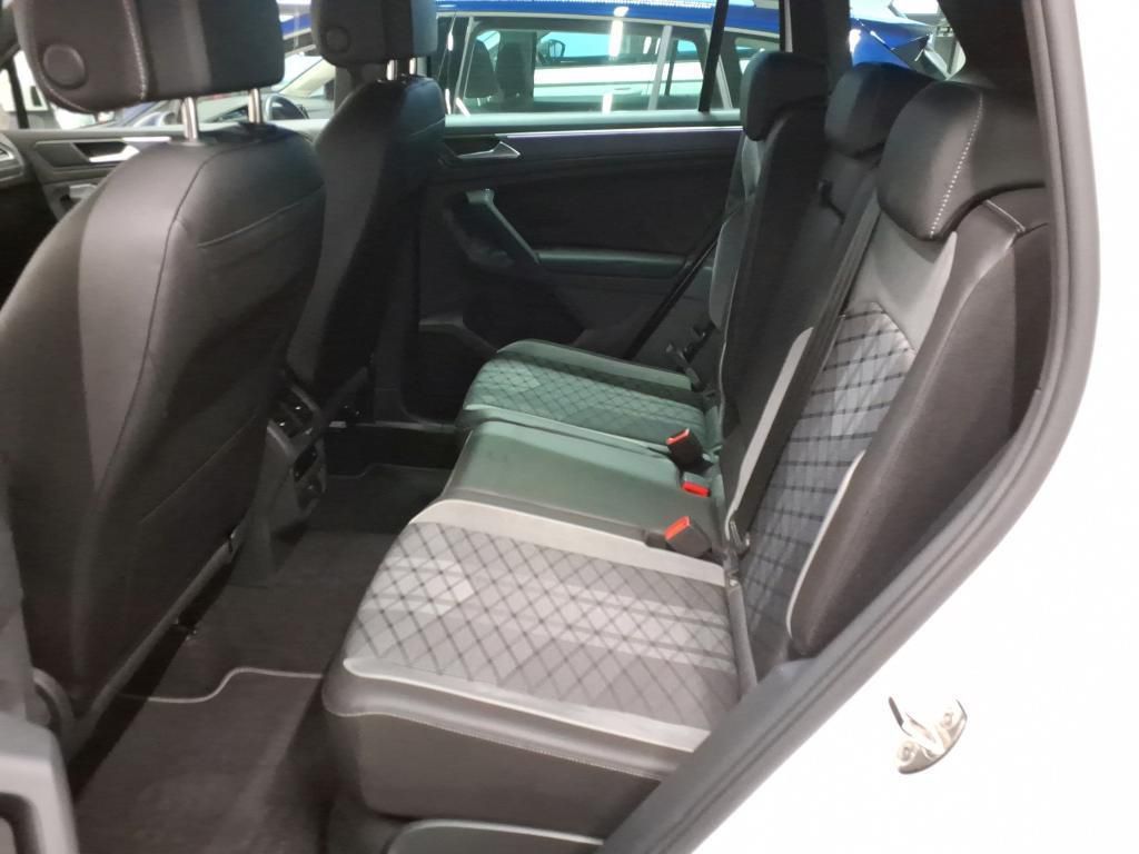 Volkswagen Tiguan R-Line 4Motion 2.0 TDI SCR AHK*PDC*RFK*SH