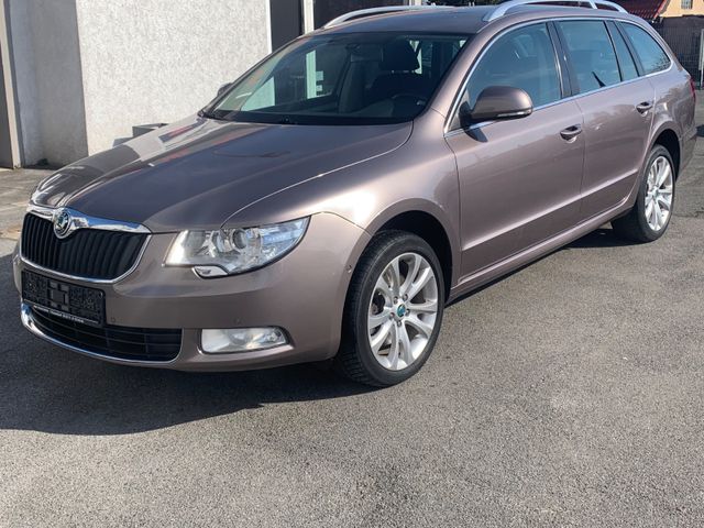 Skoda Superb Combi Ambition 4x4