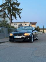 BMW E93 335i Cabrio M-Paket - BMW 335 aus 2011: Cabrio