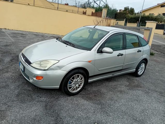 Ford Focus 1.6i 16V cat 5p. Ghia