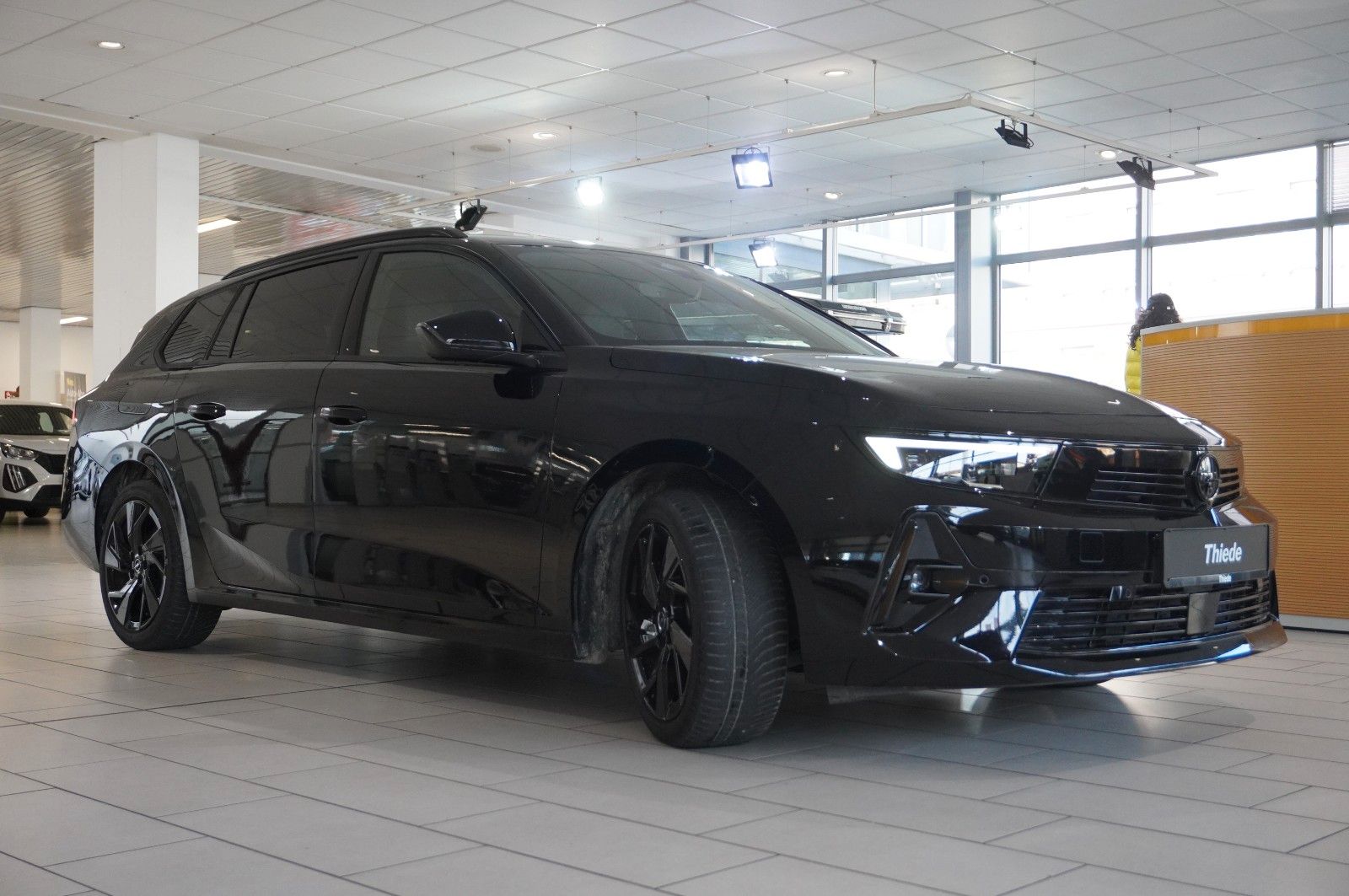 Fahrzeugabbildung Opel Astra L ST 1.2T GS LINE NAVI/LED/360°/VIRT./DAB+