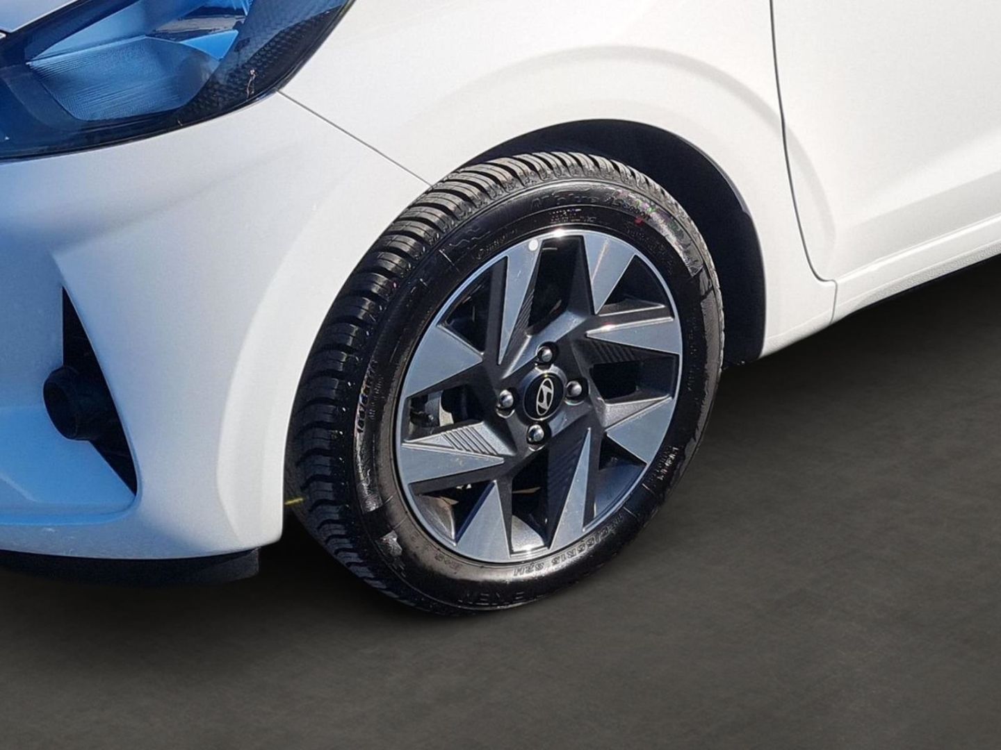 Fahrzeugabbildung Hyundai i10 Trend 1.2  ALLWETTER+KAMERA+DAB+ACAA
