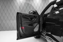 Urus 4.0 V8 PHEV SE 2025 BLACK CARBON PANO