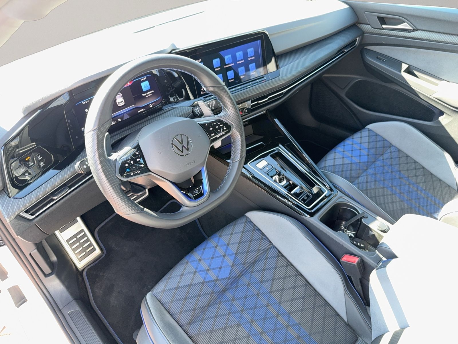 Golf VIII R 4Motion, Matrix, BlackStyle, RearVie