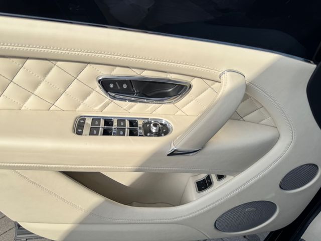 Bentley Bentayga  6.0 W12 4WD First Edition Pano 360