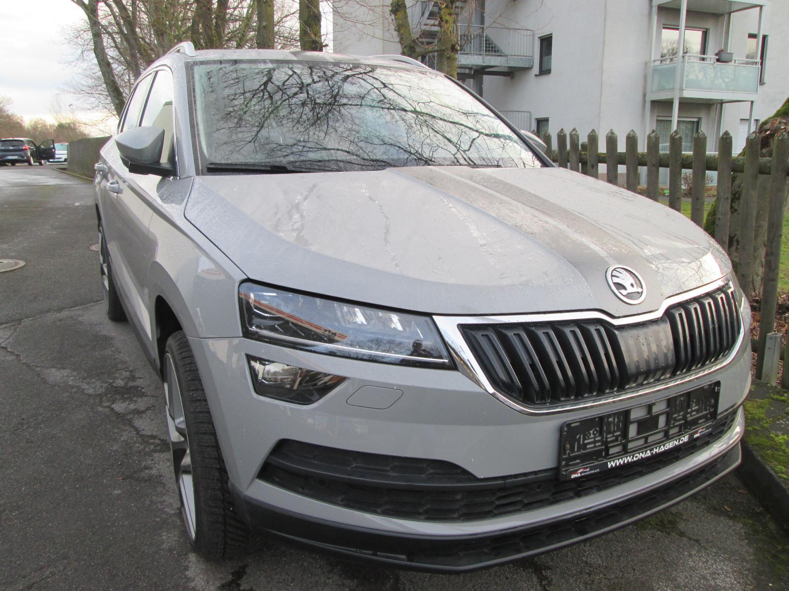Skoda Karoq Style 4x4  Top Zustand Volle Bude