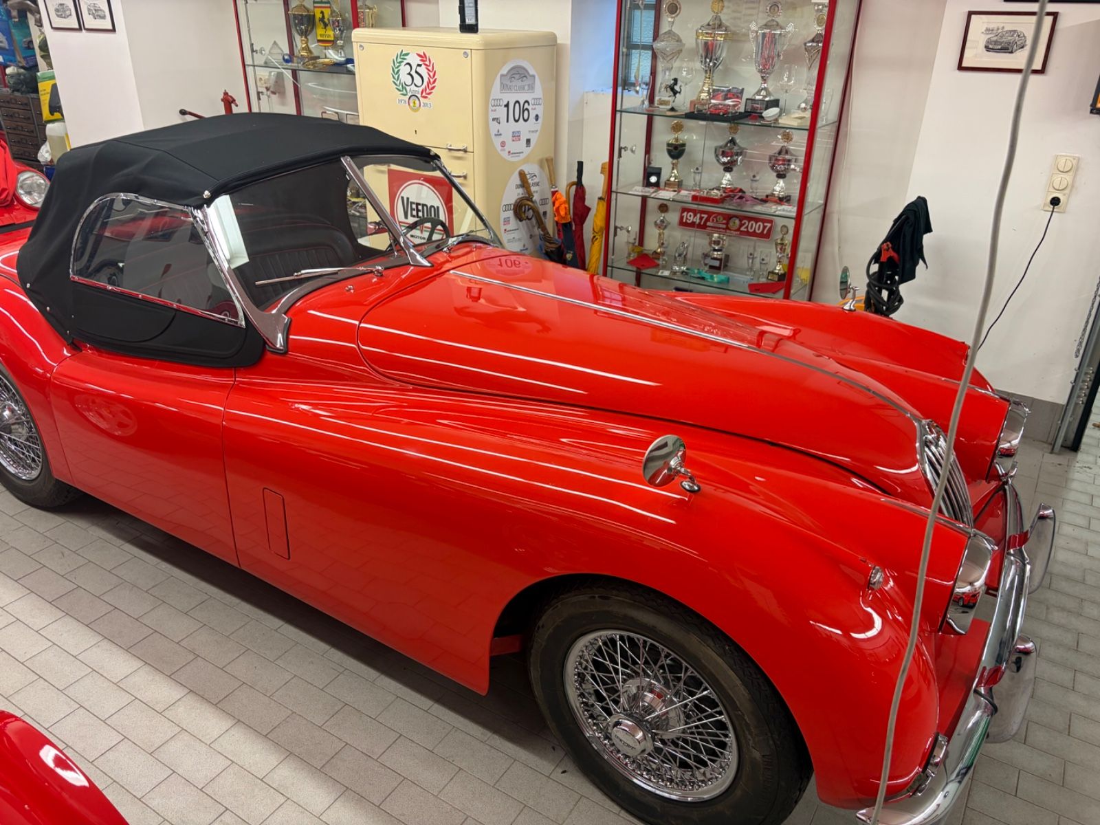 JAGUAR XK 5
