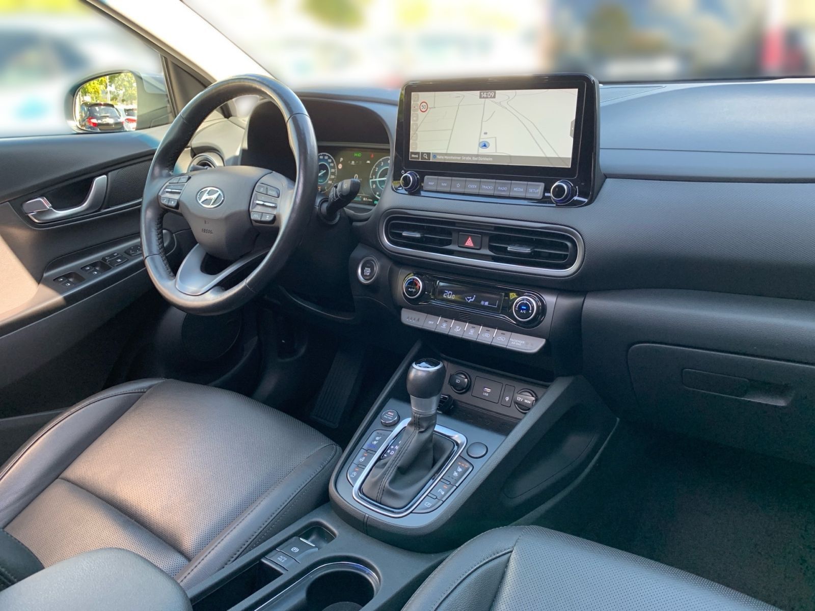 Fahrzeugabbildung Hyundai KONA 1.6 T-GDI 7-DCT Prime Leder Schiebedach