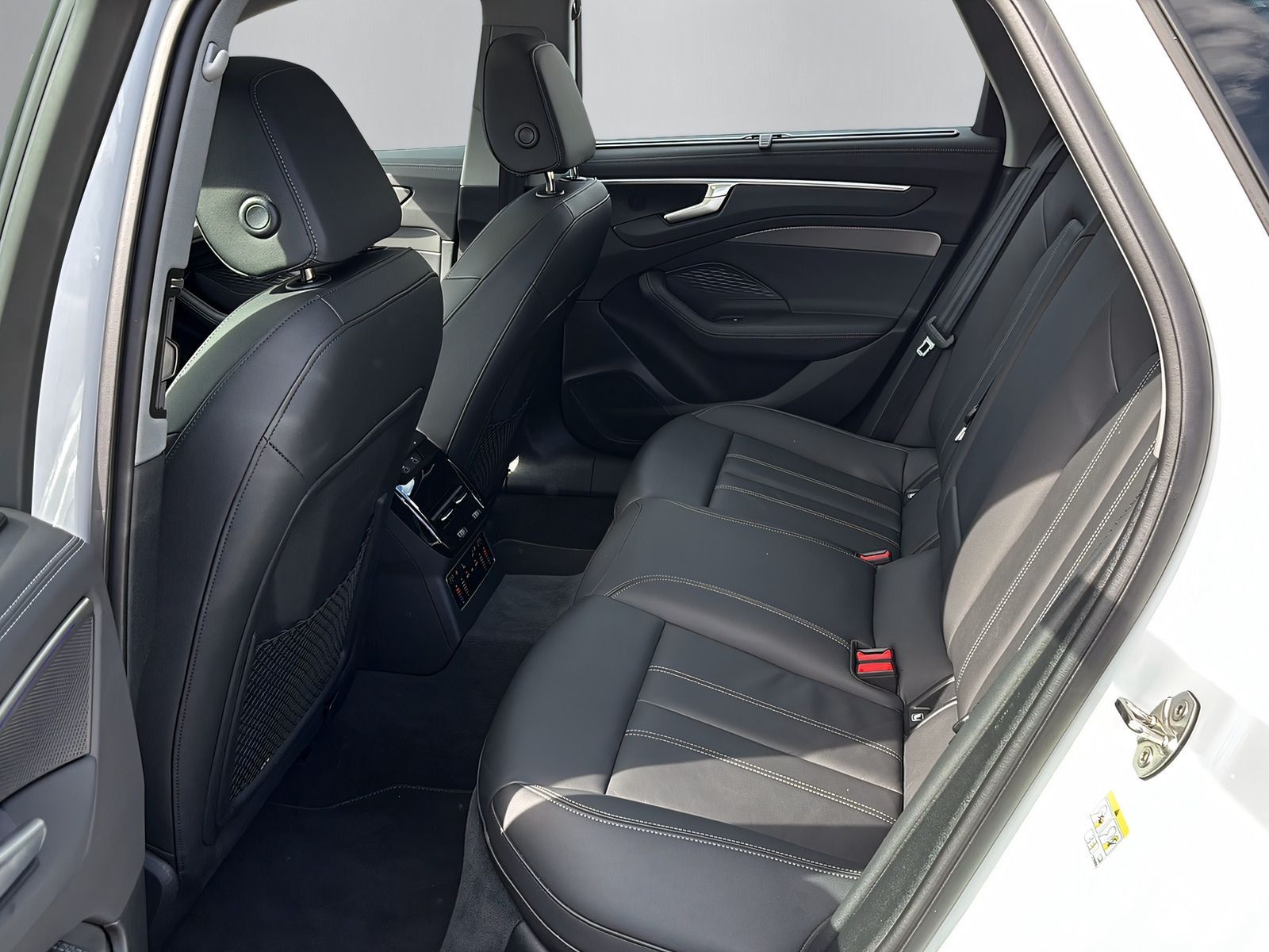 Audi A6 - Bild 9