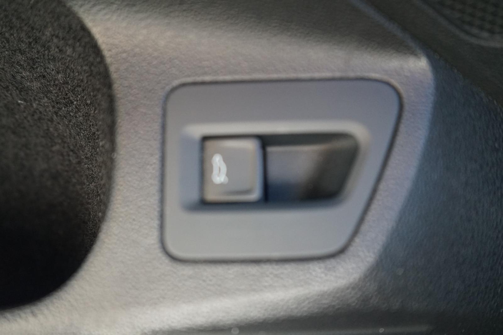 Volkswagen Passat Variant 1.8 TSI DSG R-Line LED Navi ACC