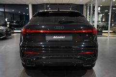 AUDI Q5 Sportback e-Hybrid | Tech pro | Pano | Carbon AUDI Q5 Sportback e-Hybrid | Tech pro | Pano | Carbon