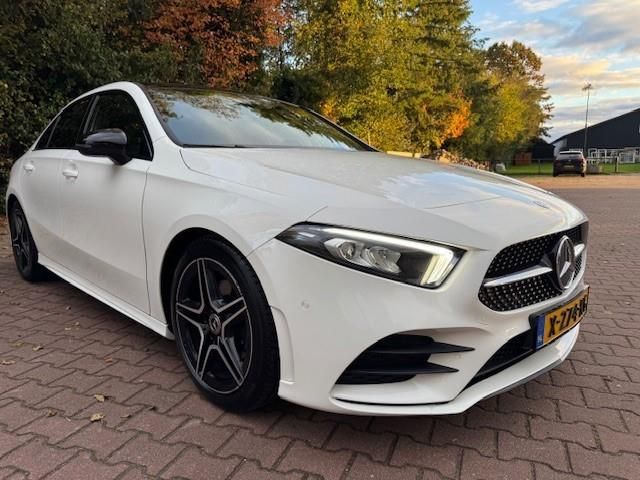 MERCEDES-BENZ A 200 AMG BUSINESS SOL./PANO/XEN/HLEER/