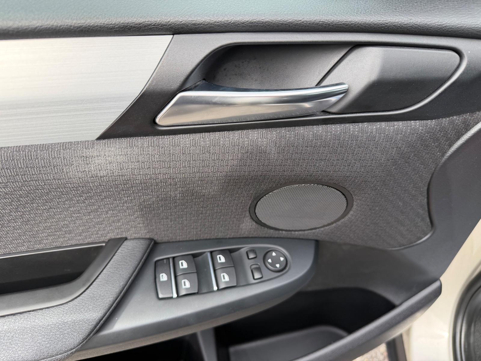 BMW X3 xDrive 20 d Auto.LED BI-Xenon Navi 1.Hand Pan