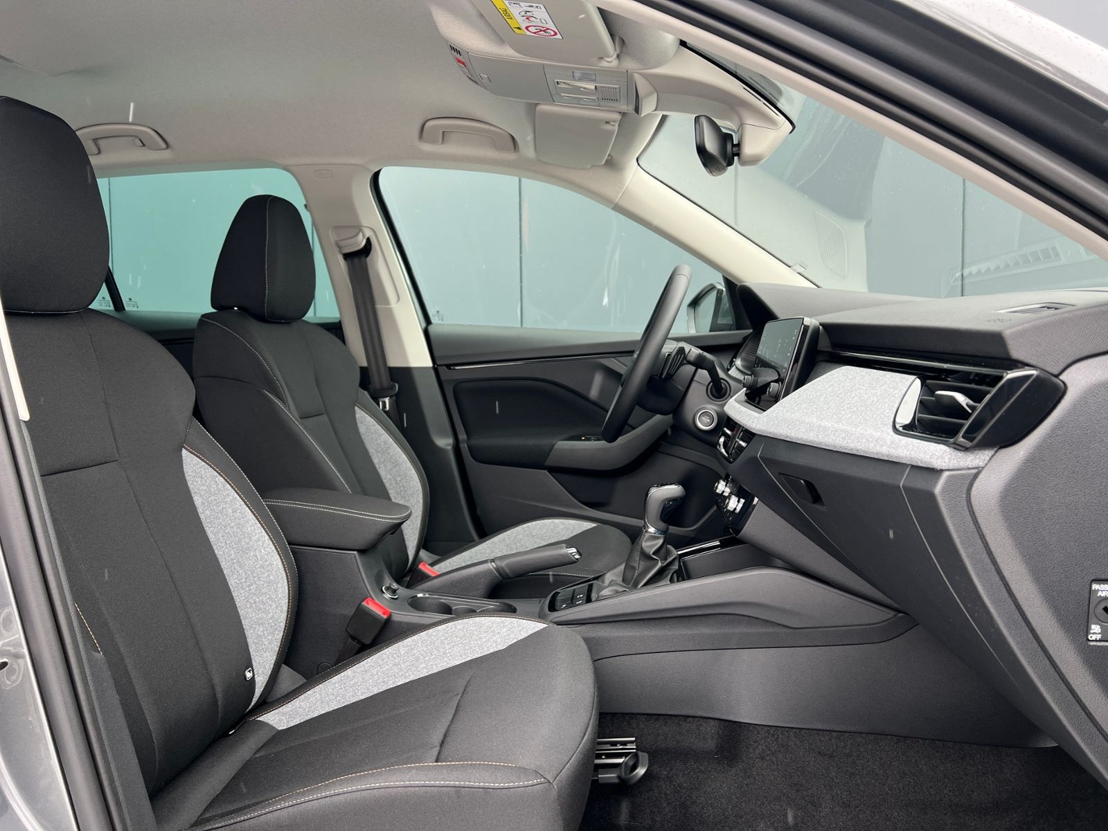 Fahrzeugabbildung SKODA Kamiq Selection 1.0 TSI DSG *Vorb. AHK, LED, ACC