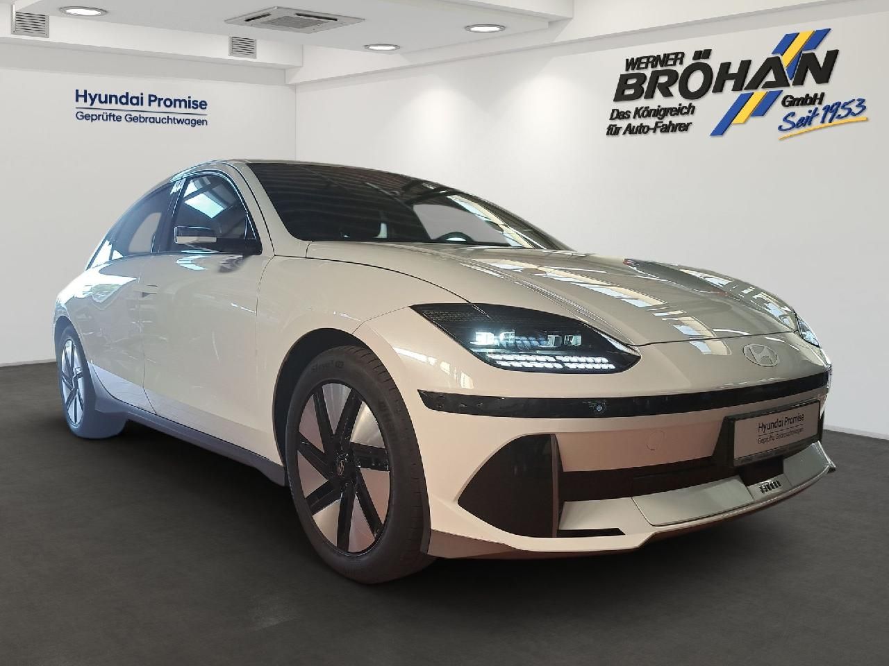 Fahrzeugabbildung Hyundai Ioniq 6 Uniq Elektro*Anhängerkupplung*