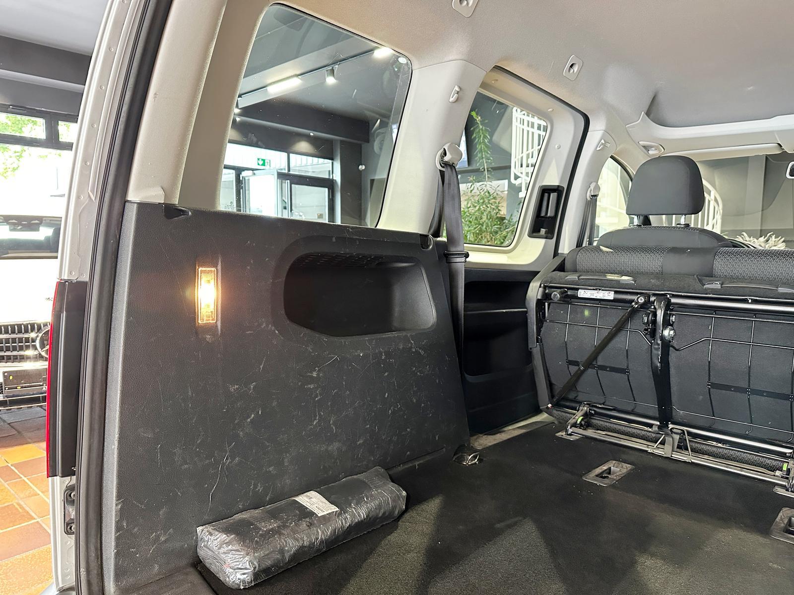 Volkswagen Caddy 4MOTION 5SITZE STANDHEIZUNG TEMPO SHZ NAVI, миниатюра 12