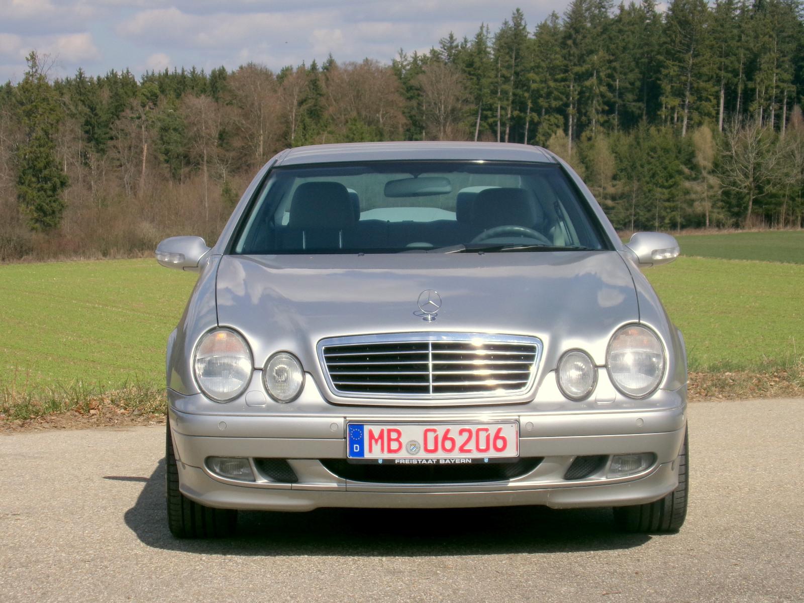 Mercedes-Benz CLK 320 W208 Service+Bremsen NEU! TÜV 9/27!!