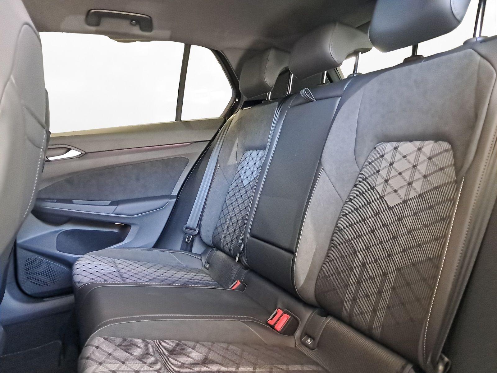 Volkswagen Golf R-Line 1,5 eTSI (150 PS) DSG Panodach, миниатюра 8