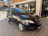 Lancia LANCIA Ypsilon 1.2 69CV 5 porte Platino EURO 6 - Lancia Ypsilon Platino mit Benzin-Antrieb