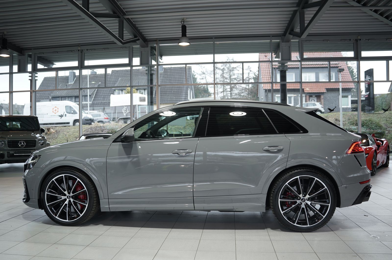 Audi Rsq8
