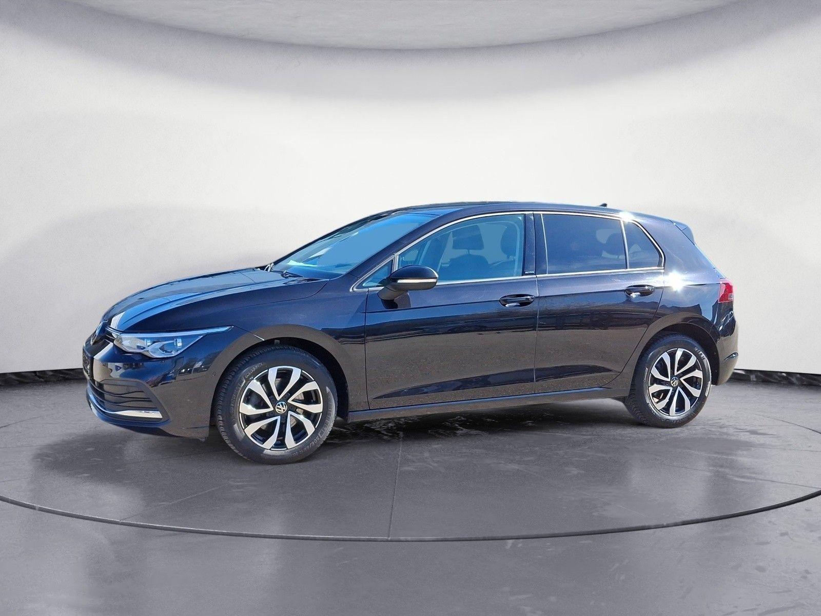 Volkswagen Golf 1.5 TSI Life LED-Plus-Scheinwerfer