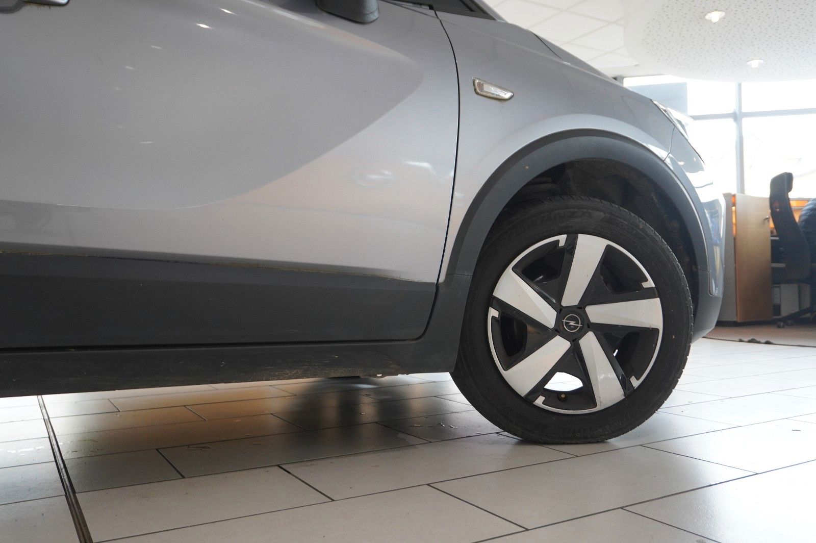 Fahrzeugabbildung Opel Crossland (X) 1.2 EDITION NAVI/LED/KAMERA/DAB+