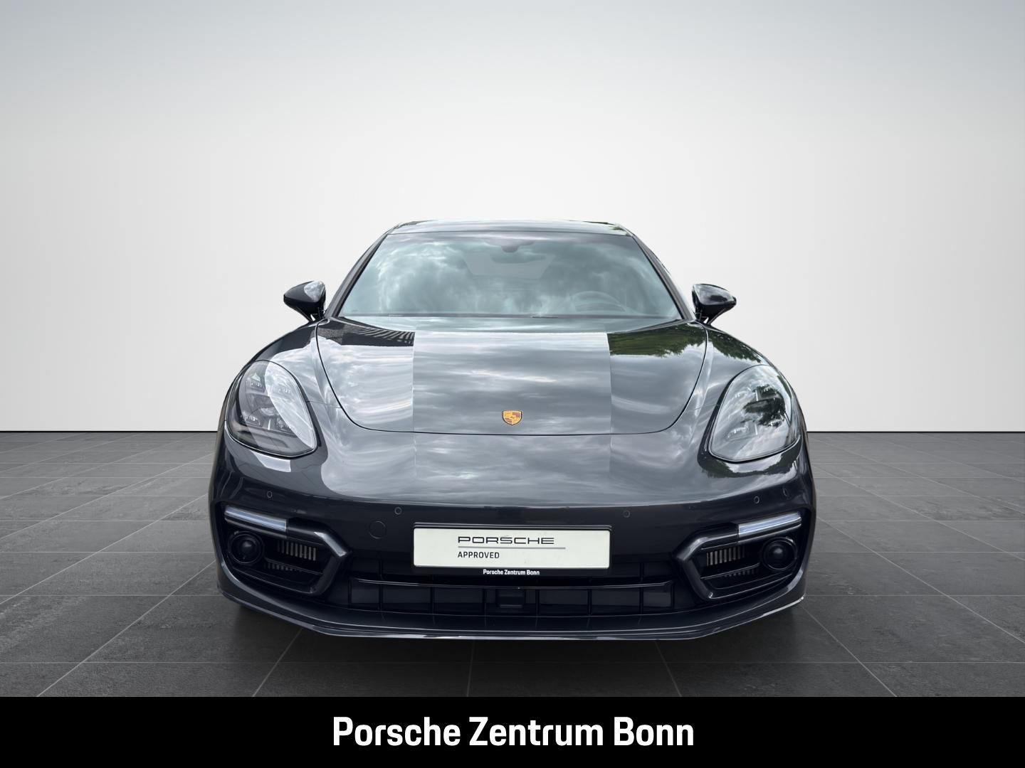 Porsche Panamera GTS Sport Turismo InnoDrive HA-Lenkung