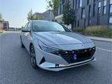 Hyundai Elantra 1.6 - Hyundai Elantra Gebrauchtwagen