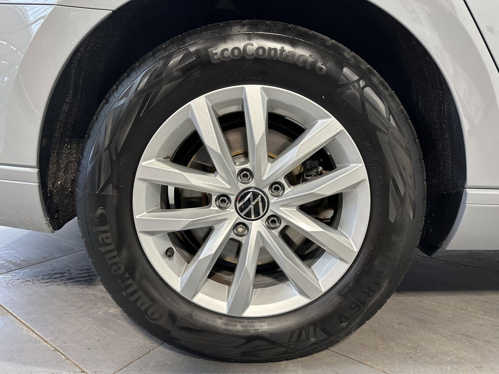 Fahrzeugabbildung Volkswagen Passat Variant 2.0 TDI DSG Business NAV+LED+ACC