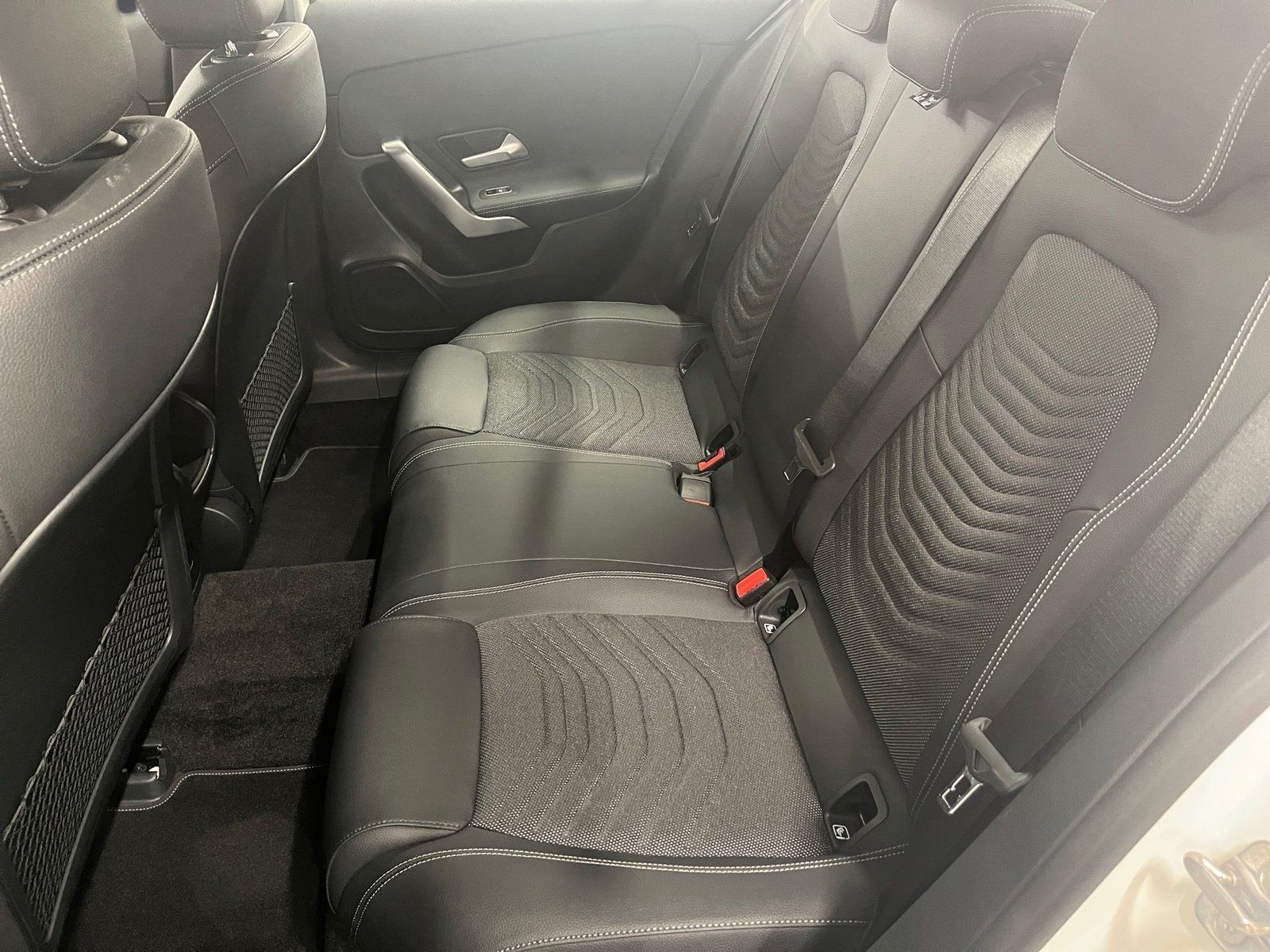 Fahrzeugabbildung Mercedes-Benz A 250 e Progressive*AHK*Distro*Totwink*11kW*LED*