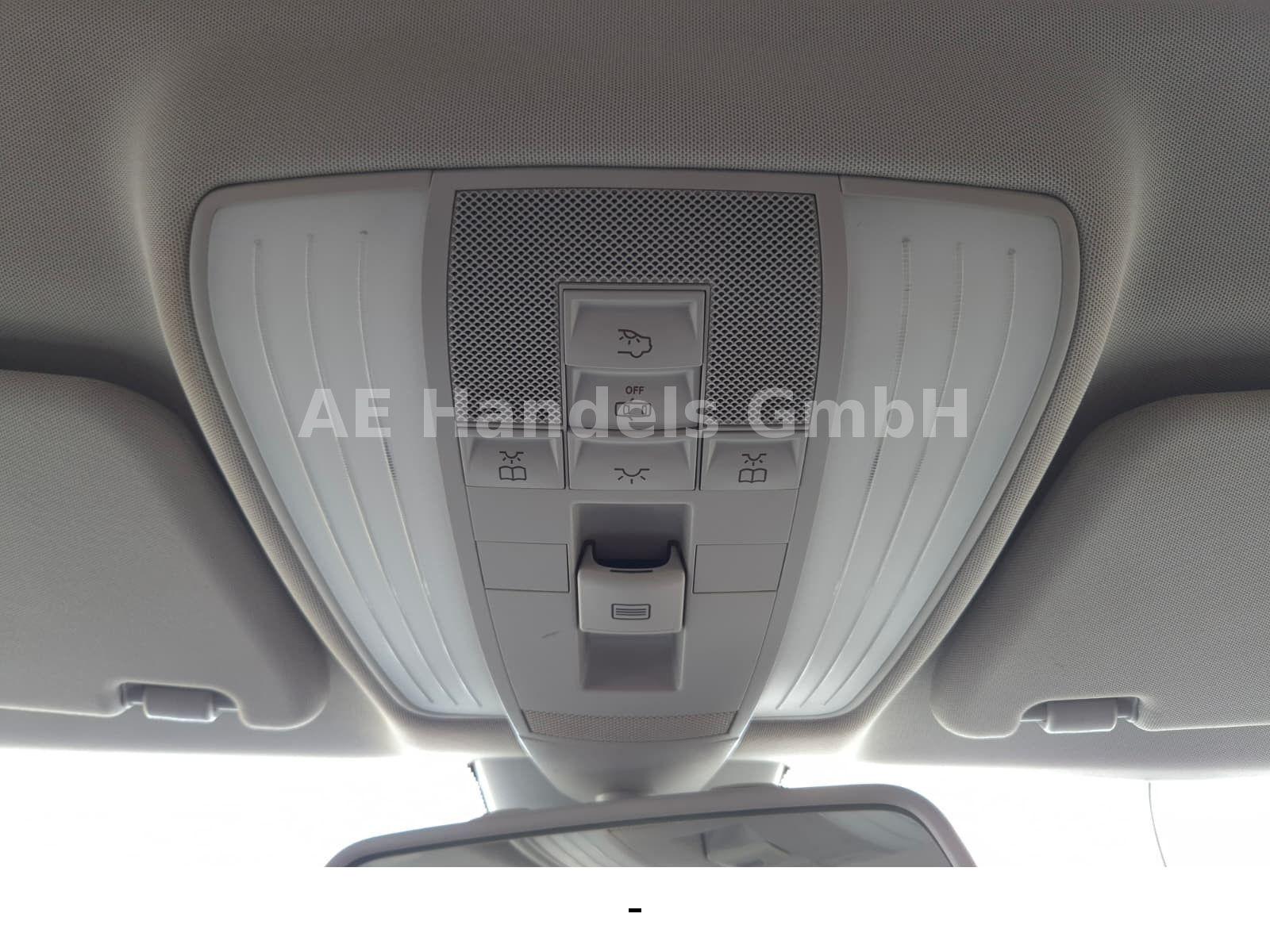 Mercedes-Benz E250 2014 — photo 26