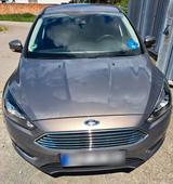 Ford fokus 2015, 40000 km - Ford Focus mit Benzin-Antrieb: Kleinwagen, Automatik