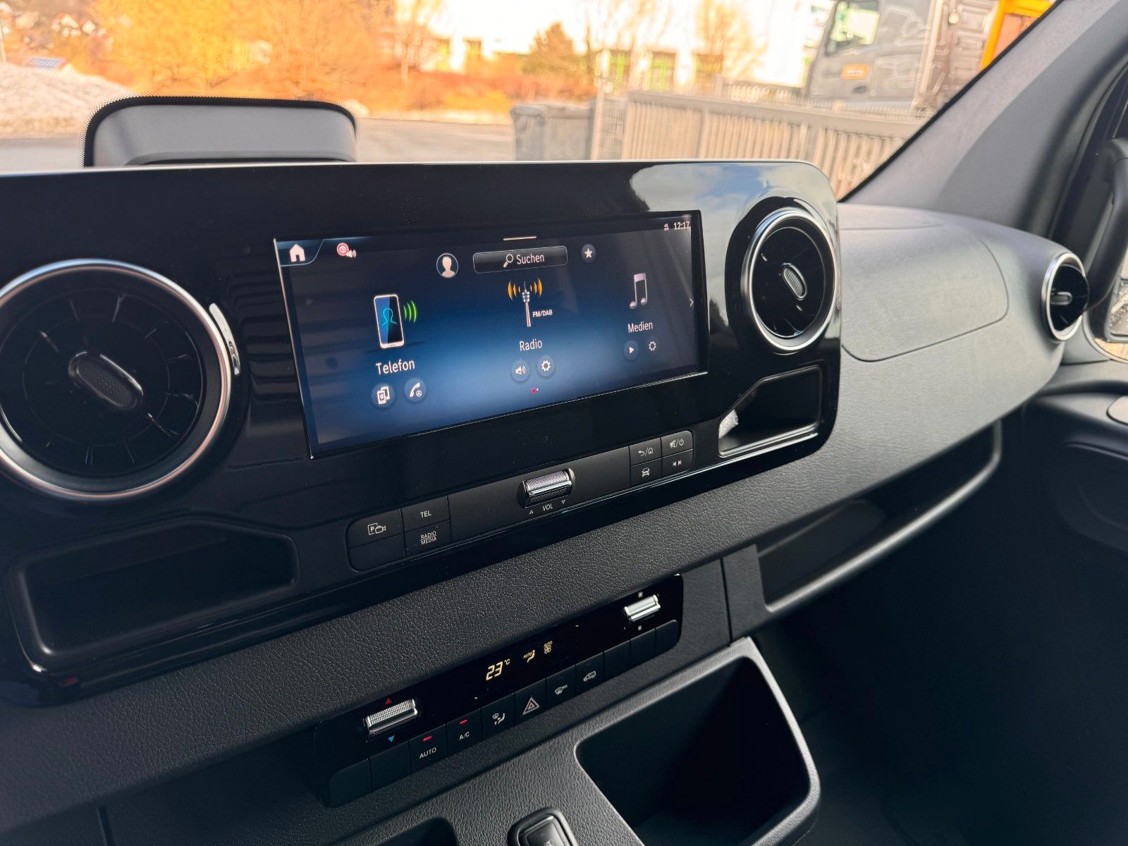 Fahrzeugabbildung Mercedes-Benz Sprinter 419 CDI 4x4 3665 Klimaautom Kamera