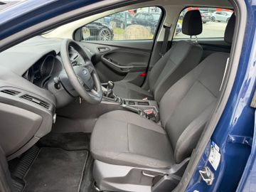 Ford Focus - 12